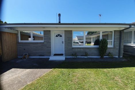 Photo of property in 2/18 Nelson Street, Papakura, 2110