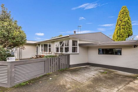 Photo of property in 1 Dampier Avenue, Awapuni, Palmerston North, 4412