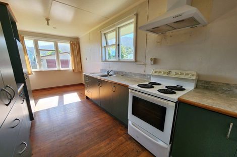 Photo of property in 9 Barkley Place, Cobden, Greymouth, 7802