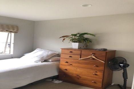 Photo of property in 13 Kouras Place, Flat Bush, Auckland, 2016