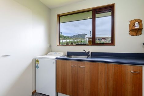 Photo of property in 14 Moana View Road, Waikawa, Picton, 7220