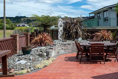 Photo of property in 37 Carter Drive, Pomare, Rotorua, 3015