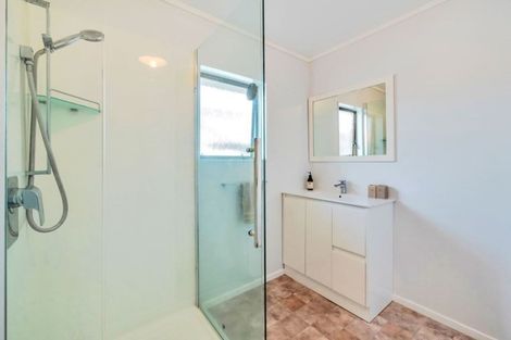 Photo of property in 1/27 Scott Road, Papakura, 2110
