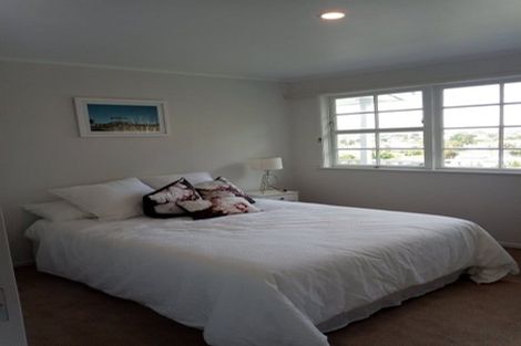 Photo of property in 9 Trosk Place, Waiuku, 2123