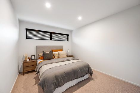 Photo of property in 72 Kirimoko Crescent, Wanaka, 9305