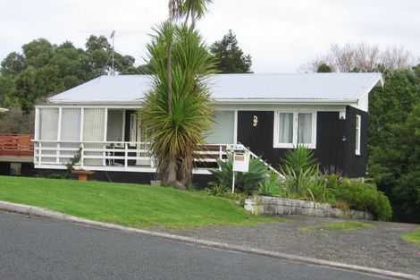 Photo of property in 44 Moffat Road, Red Beach, 0932