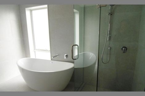 Photo of property in 32 Stephen Avenue, Henderson, Auckland, 0610
