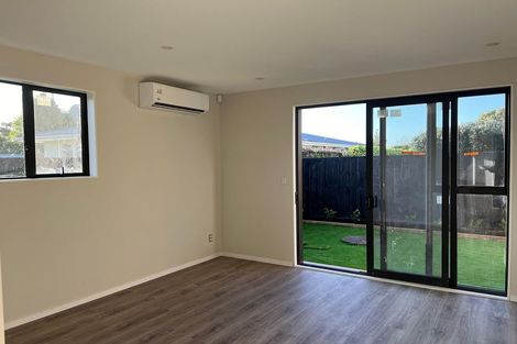 Photo of property in 9/88 Gloria Avenue, Te Atatu Peninsula, Auckland, 0610