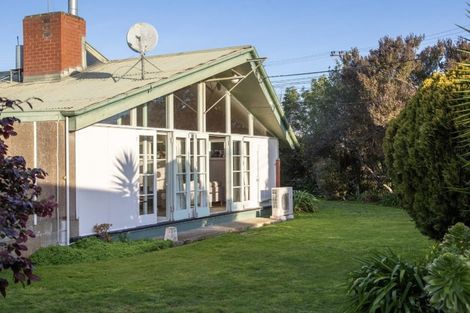 Photo of property in 63 Strasbourge Street, Martinborough, 5711