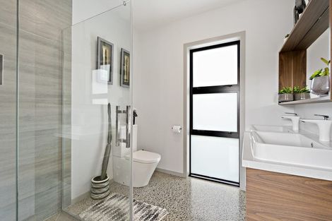 Photo of property in 16 Kaniera Terrace, Cambridge, 3434