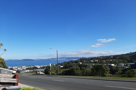 Photo of property in 112 Dowse Drive, Maungaraki, Lower Hutt, 5010