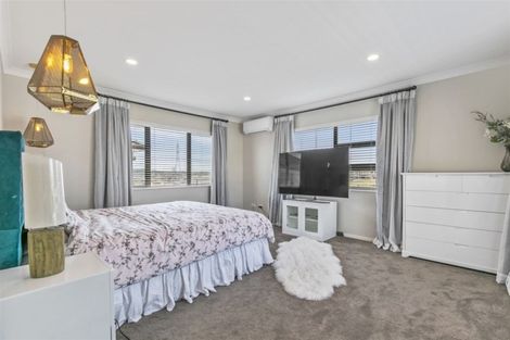 Photo of property in 4 Drumconnell Drive, Flat Bush, Auckland, 2019