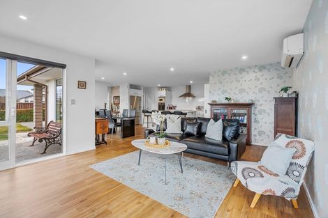 Photo of property in 93 Cairnbrae Drive, Prebbleton, 7604