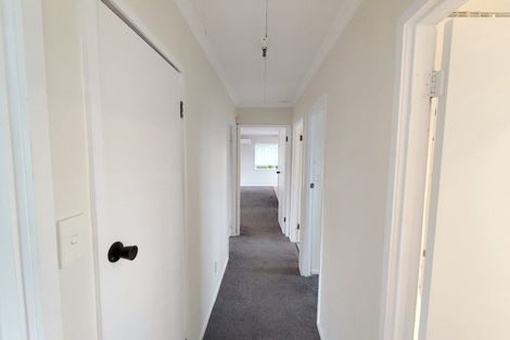 Photo of property in 72a Astley Avenue, New Lynn, Auckland, 0600