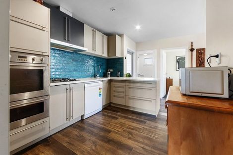 Photo of property in 281 Marine Parade, New Brighton, Christchurch, 8061