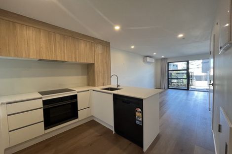 Photo of property in 7/28 Lavelle Road, Henderson, Auckland, 0612