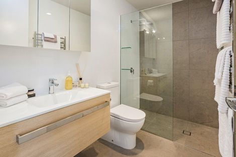 Photo of property in 11 Bickerton Way, Flat Bush, Auckland, 2019