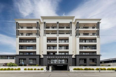 Photo of property in West Fitzroy, 2a/66 Armagh Street, Christchurch Central, Christchurch, 8013