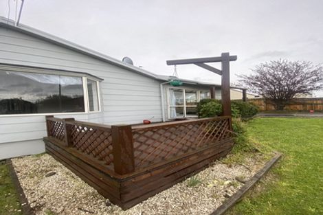 Photo of property in 101 Hillcrest Drive, Kelvin Grove, Palmerston North, 4414