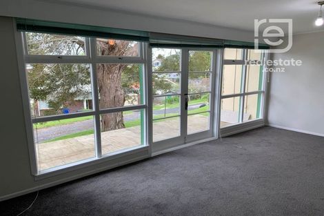 Photo of property in 106 Lincoln Park Avenue, Massey, Auckland, 0614