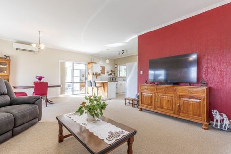 Photo of property in 7 Douglas Road, Waipukurau, 4200