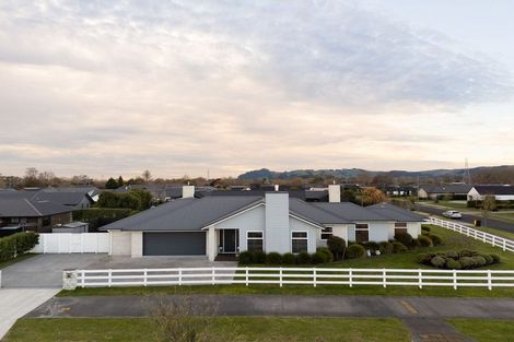 Photo of property in 85 Alan Livingston Drive, Cambridge, 3434