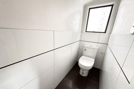 Photo of property in 1/13 Gwenand Place, Botany Downs, Auckland, 2010