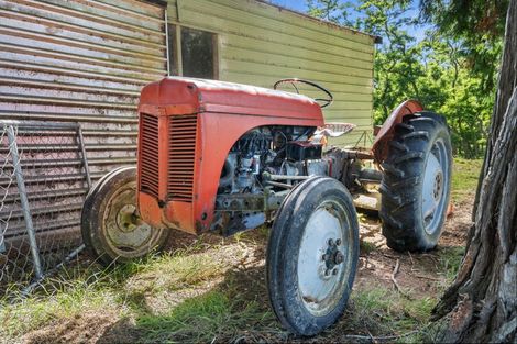 Photo of property in 1 Paratu Road, Richmond Downs, 3475