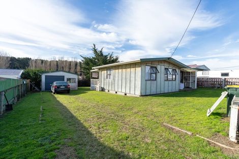 Photo of property in 9 Hennessy Street West, Foxton Beach, Foxton, 4815