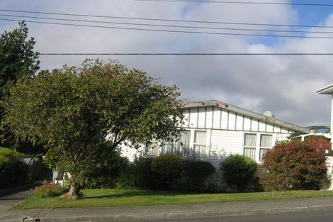 Photo of property in 66 Mark Avenue, Paparangi, Wellington, 6037