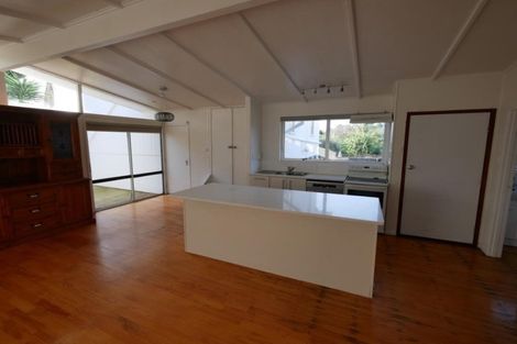 Photo of property in 30 Mack Place, Red Hill, Papakura, 2110