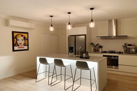 Photo of property in 34 Waituarua Drive, Takanini, 2112