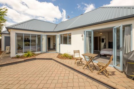 Photo of property in 725 Main Road North, Belfast, Christchurch, 8051
