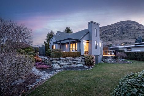 Photo of property in 1 Wellswood Way, Lower Shotover, Queenstown, 9371