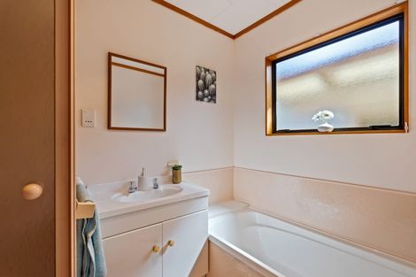 Photo of property in 70 West View Crescent, Onerahi, Whangarei, 0110