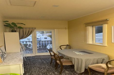 Photo of property in 17 Hargreaves Street, Mount Cook, Wellington, 6021