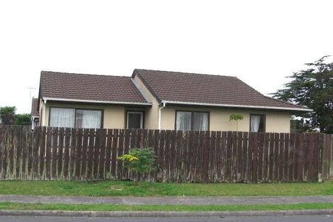 Photo of property in 1/16 Edwin Freeman Place, Ranui, Auckland, 0612