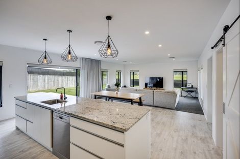 Photo of property in 29 Pohutukawa Drive, Eskdale, Napier, 4182