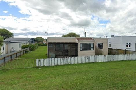 Photo of property in 13 Thomas Place, Foxton Beach, Foxton, 4815
