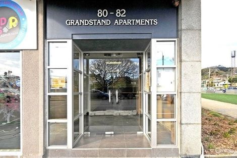 Photo of property in Construction House, 52/80u Kent Terrace, Mount Victoria, Wellington, 6011