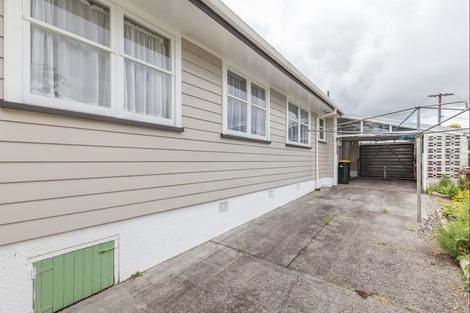 Photo of property in 27 Green Avenue, Levin, 5510