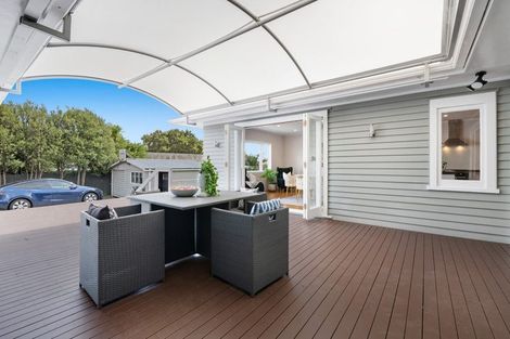 Photo of property in 133 Beach Haven Road, Beach Haven, Auckland, 0626