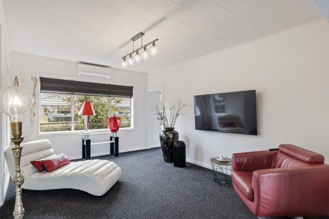 Photo of property in 17 Exeter Street, Brooklands, New Plymouth, 4310