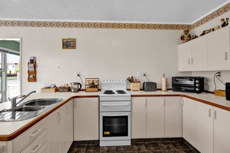 Photo of property in 57 Murray Avenue, Hawera, 4610