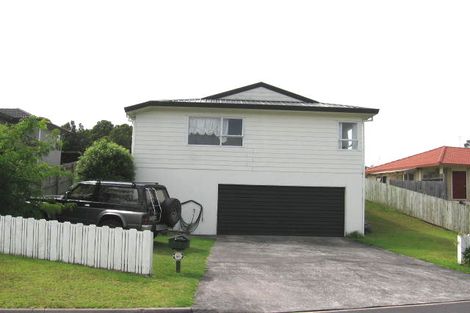 Photo of property in 5 Rook Place, Unsworth Heights, Auckland, 0632