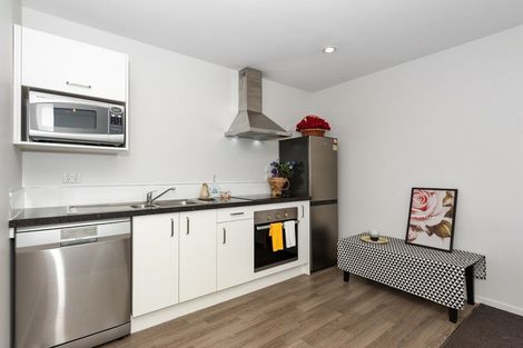 Photo of property in 100u6 Knighton Road, Hillcrest, Hamilton, 3216