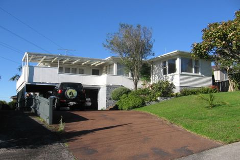Photo of property in 4 Fairlea Road, Te Atatu South, Auckland, 0610
