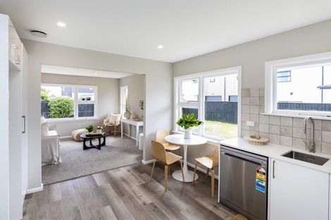 Photo of property in 2/15 Winton Street, St Albans, Christchurch, 8014