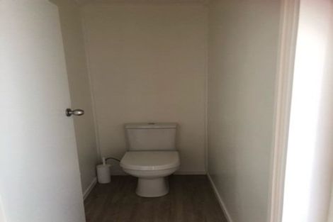 Photo of property in 3 Waverley Avenue, Glenfield, Auckland, 0629