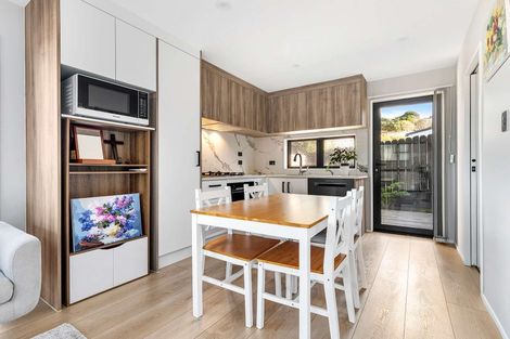 Photo of property in 1b Tacitus Place, Totara Vale, Auckland, 0629